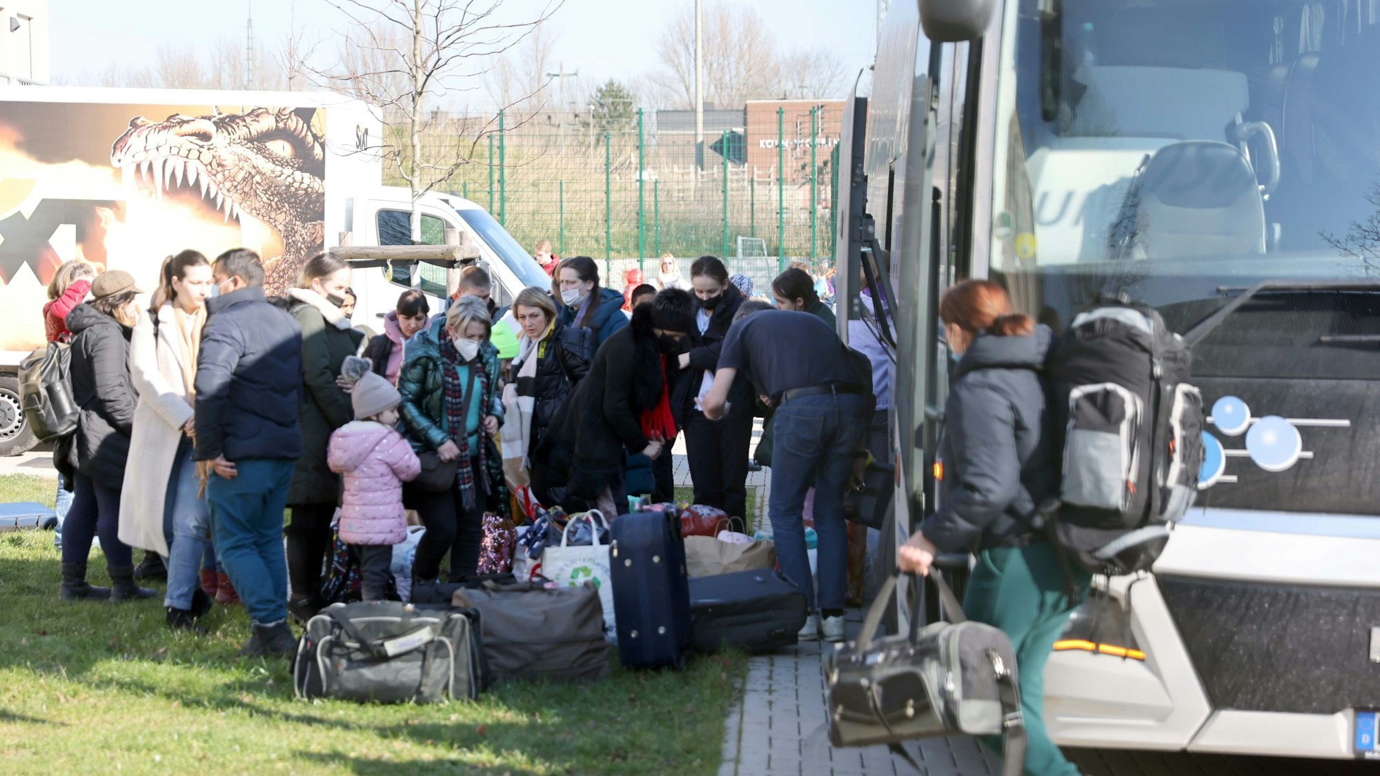 Bildauswahl für Rückblick Menschen 2022, Flüchtlinge aus der Ukraine kommen in Köln an