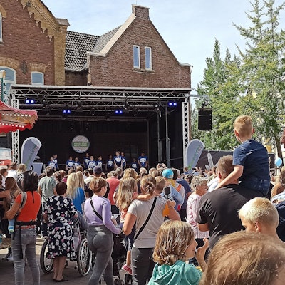 3. September 2023 Bornheim. Gut besucht waren am Wochenende das Gewerbefest "Bornheim Live!" und die Großkirmes. Foto: Frank Engel-Strebel