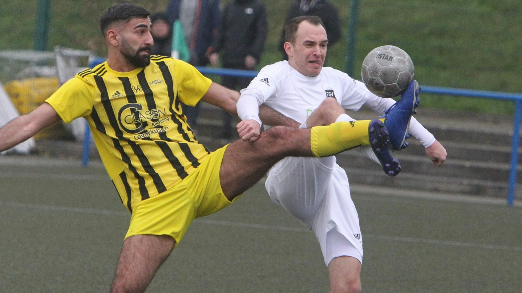 Patrick Busch (rechts)