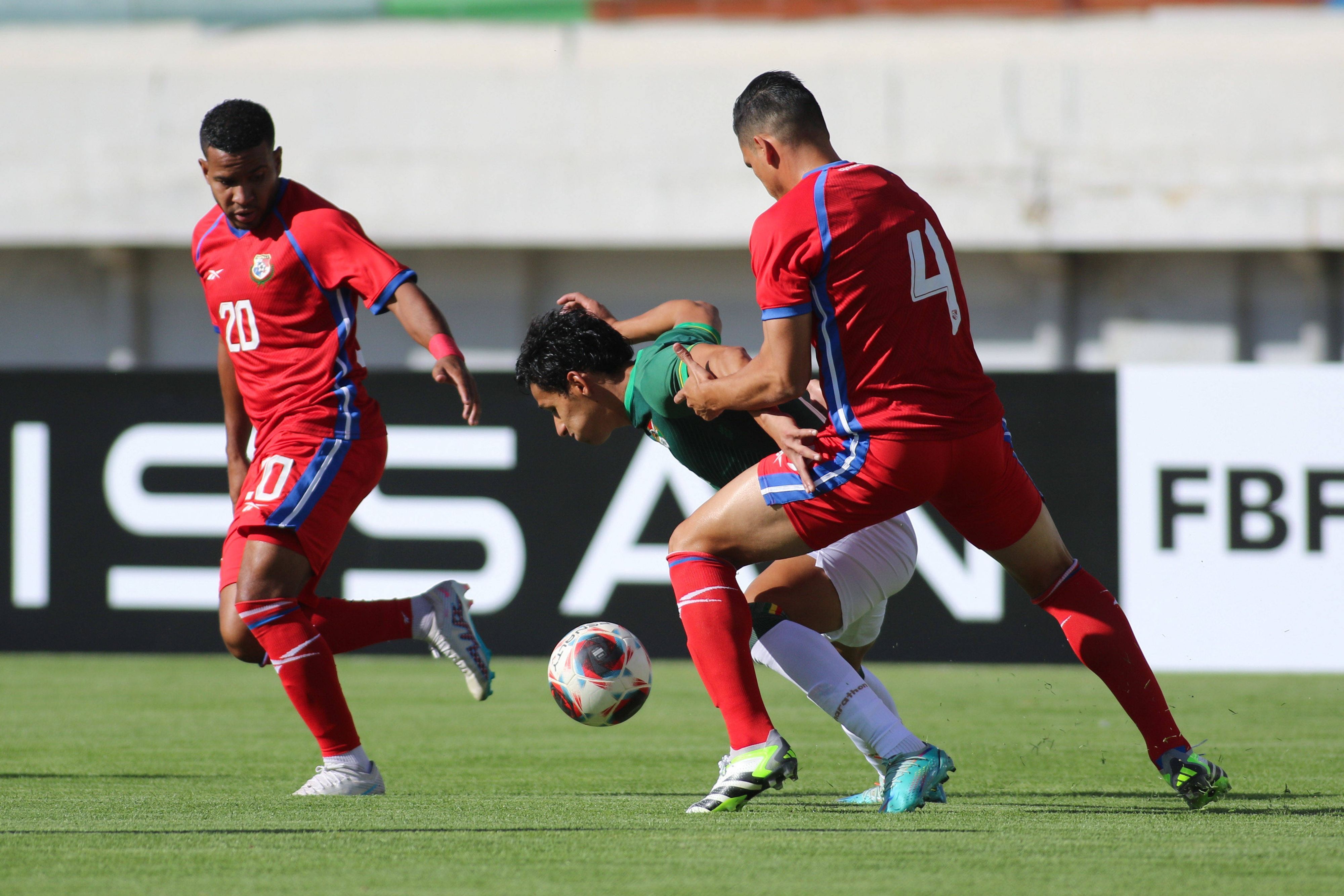 Fußballspieler der Nationalmannschaft von Panama bei einem Spiel.
