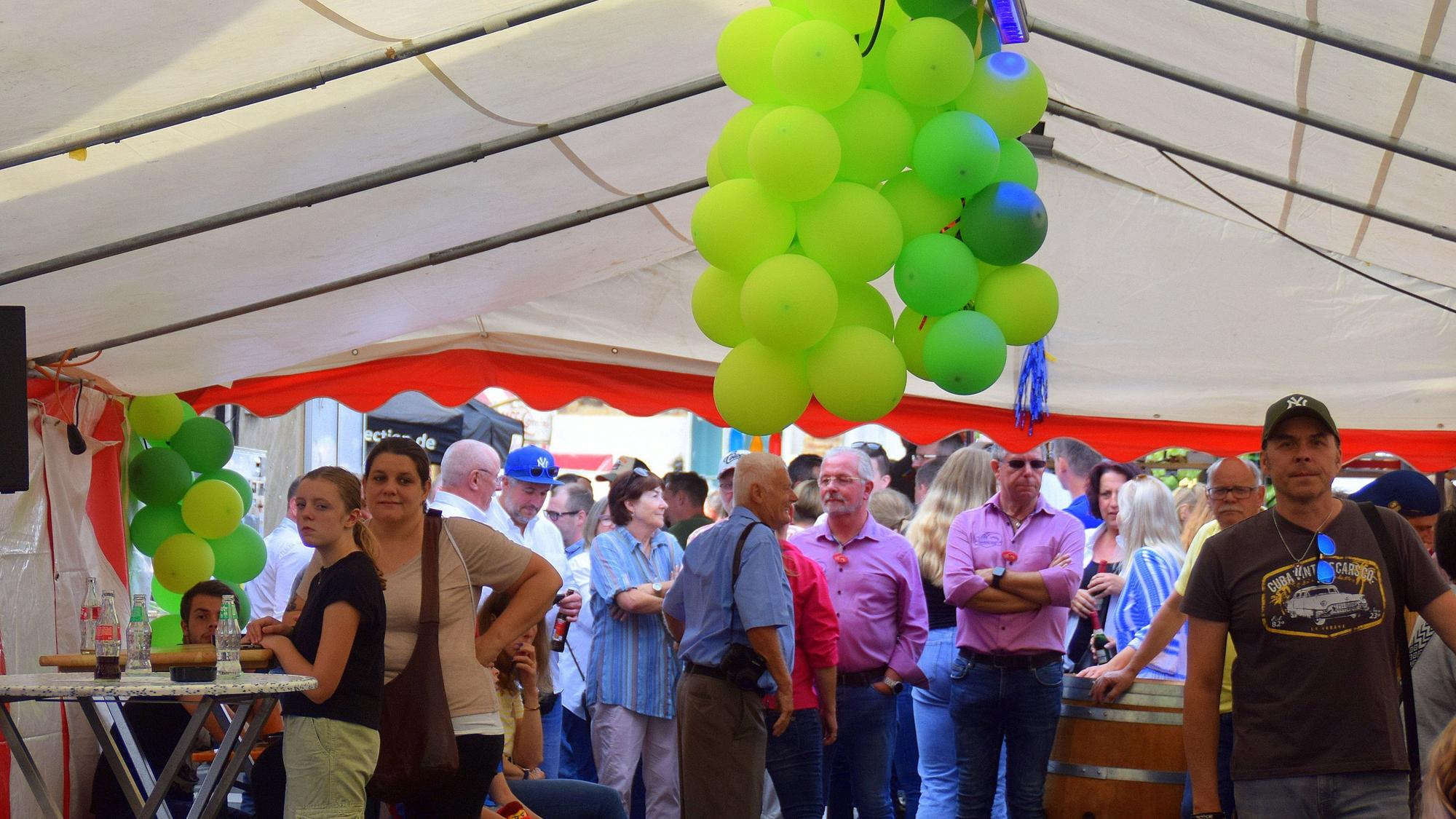 4. September 2023. Bornheim-Hemmerich. Bestens besucht waren Weinfest und Kirmes in Hemmerich. Foto: Frank Engel-Strebel