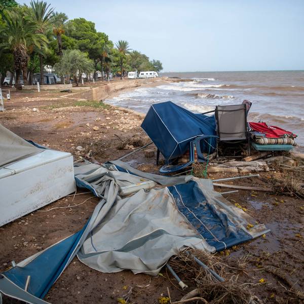 03.09.2023, Spanien, Tarragona, Katalonien: Der Campingplatzes Els Alfacs nach den starken Regenfällen. Wegen der schweren Unwetter in weiten Teilen Spaniens haben knapp 10 000 Menschen am Sonntag ihre Häuser und Wohnungen nicht verlassen dürfen. Foto: Lorena Sopêna/EUROPA PRESS/dpa +++ dpa-Bildfunk +++