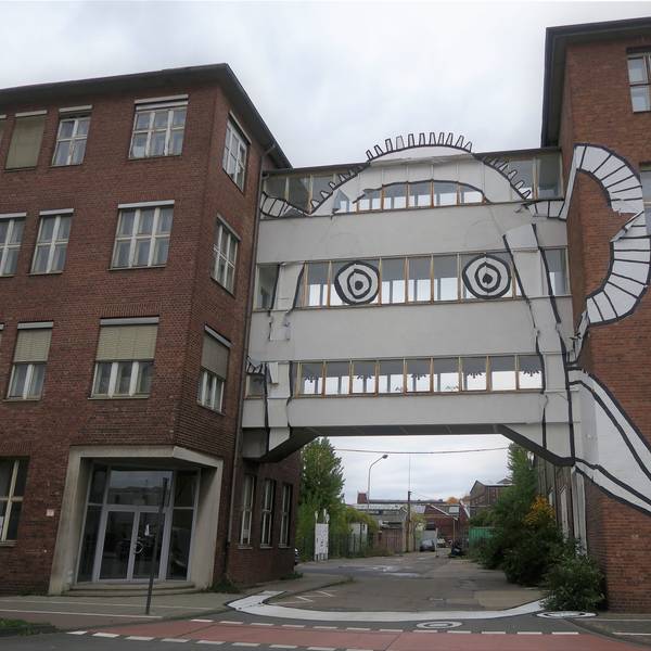 Der Eingang zum Osthof an der Dillenburger Straße in Kalk.