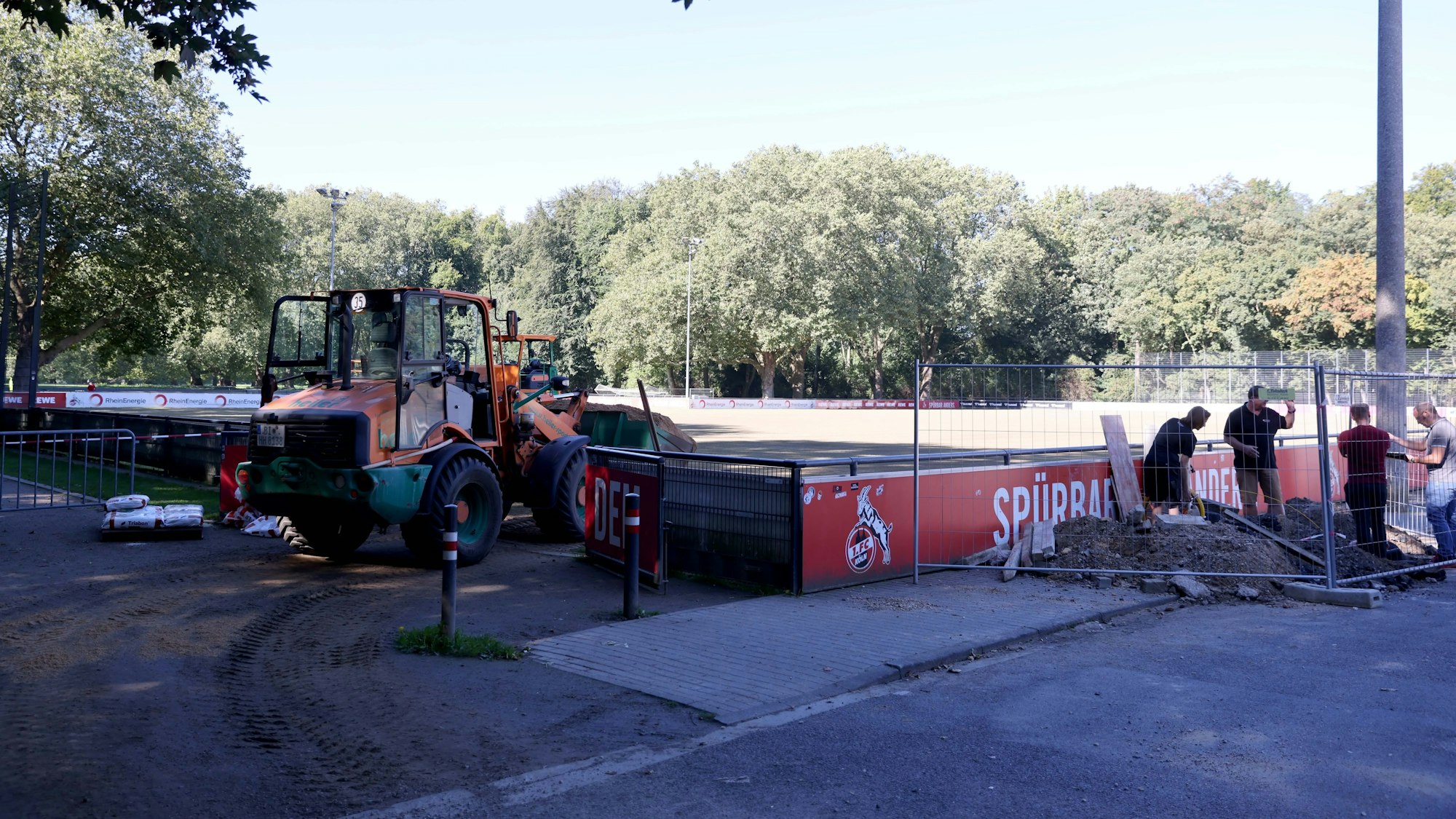 Bauarbeiten am Geißbockheim und Franz-Kremer-Stadion