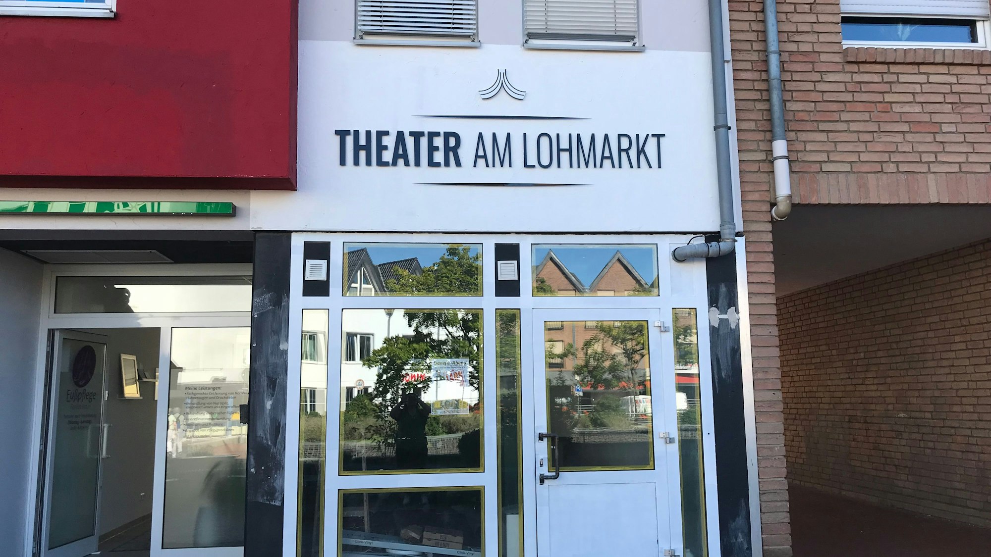 Die Eingangstür vom neuen Theater