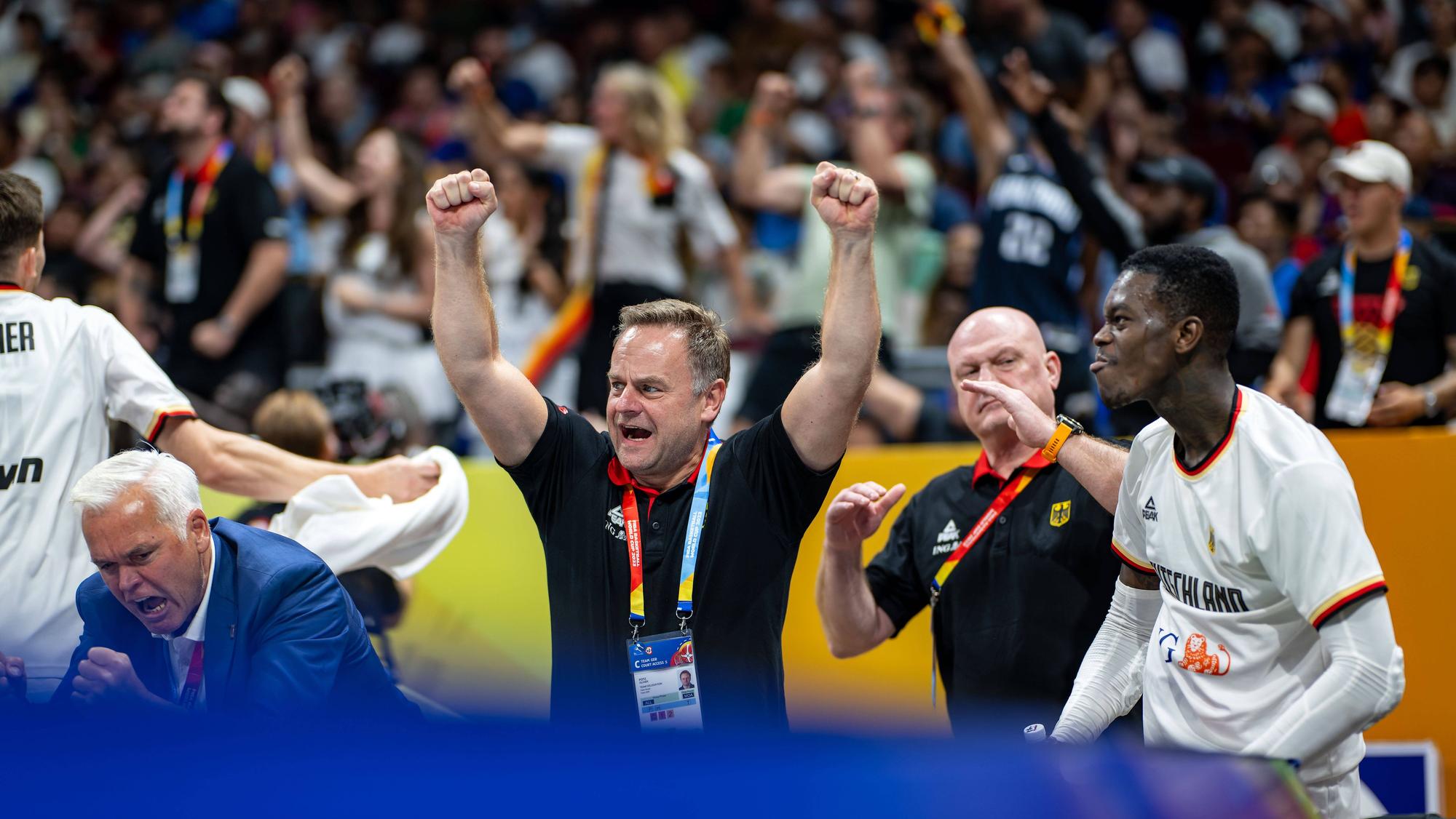 Jubel beim deutschen Team über den Einzug ins WM-Halbfinale.