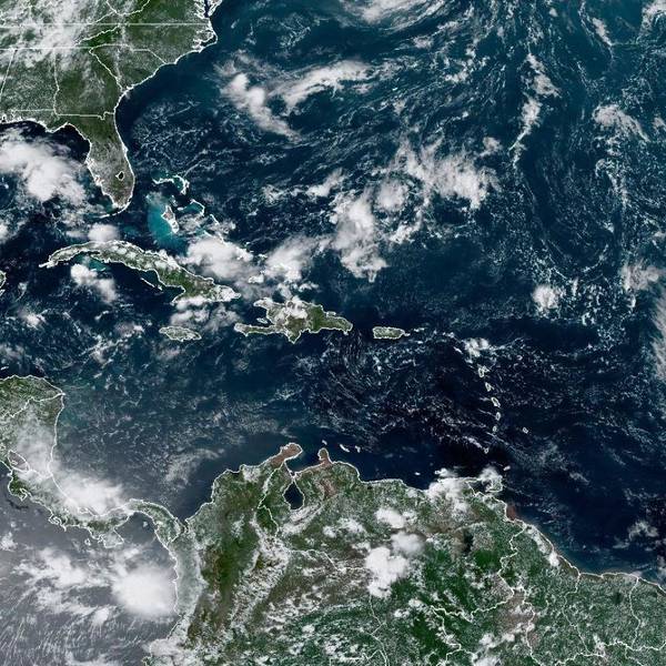 Ein Satellitenbild zeigt Hurrikan Lee über dem Atlantik. Der Tropensturm zieht in Richtung Karibik und US-Ostküste, wo er am Wochenende erwartet wird.
