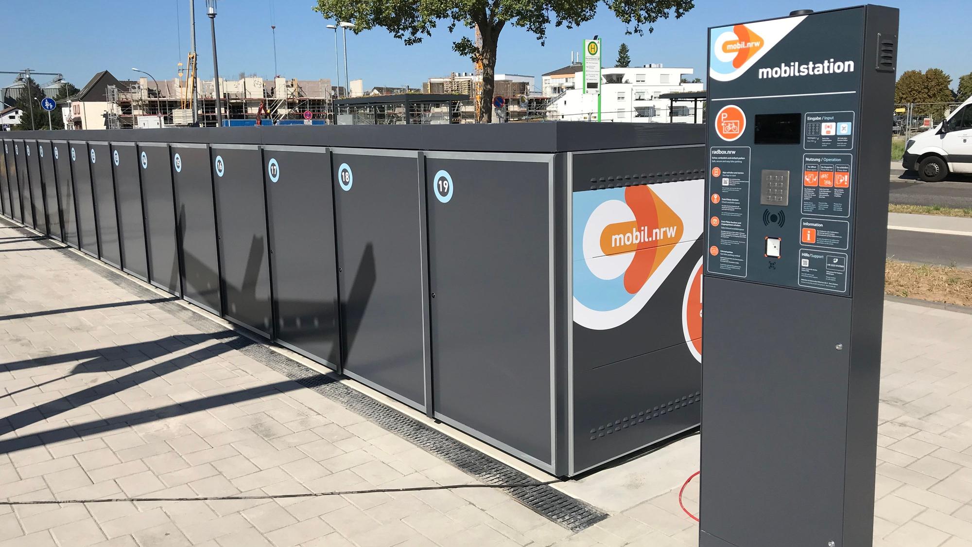 Boxen, in denen Nutzer ihr Fahrrad einschließen können, sind Teil der Mobilstation.