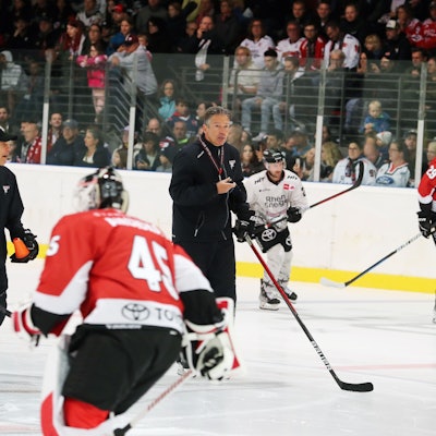 KEC Die Haie, Eishockey DEL, Training, Trainer Uwe Krupp (Haie), 06.08.2023, Foto: Herbert Bucco