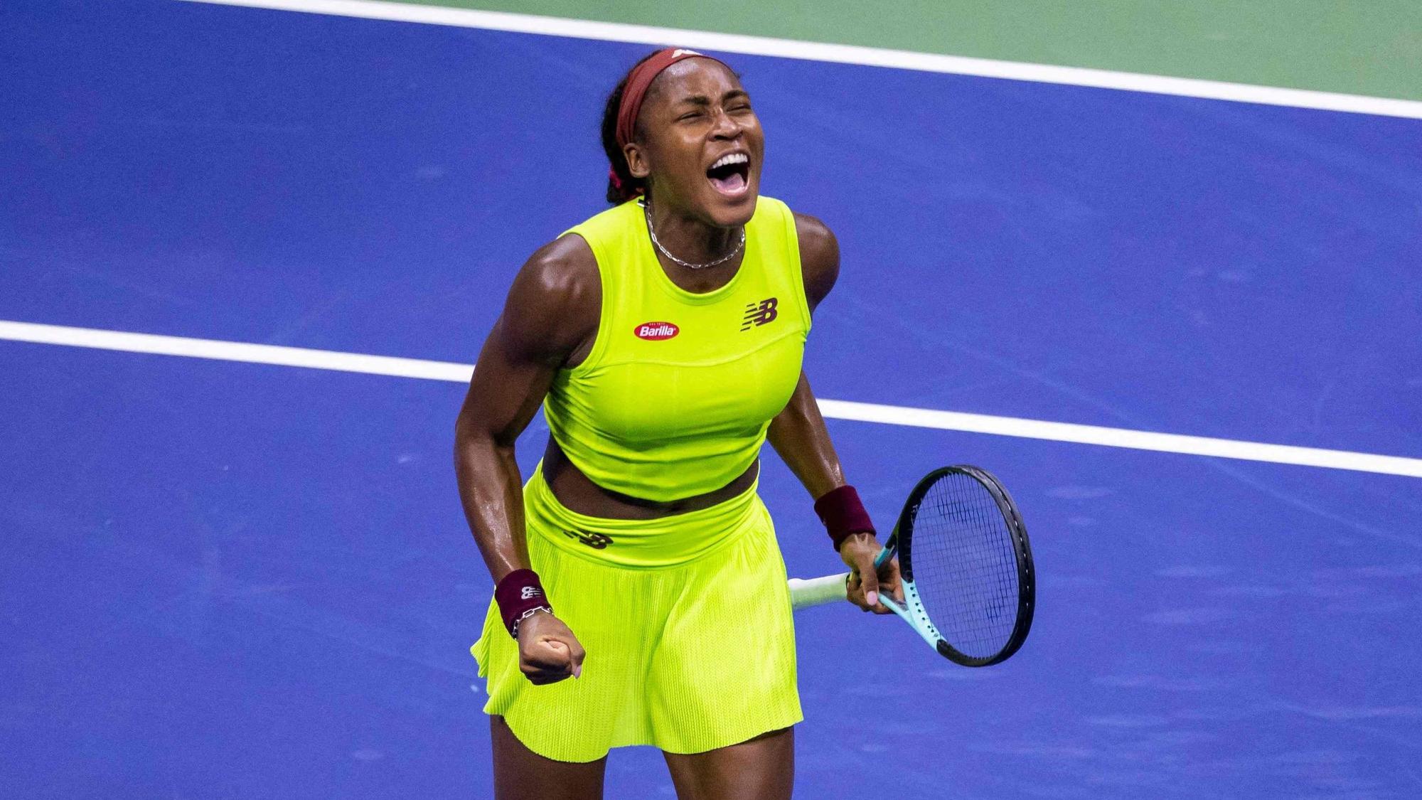 Coco Gauff feiert ihr Halbfinal-Sieg gegen Karolina Muchova.