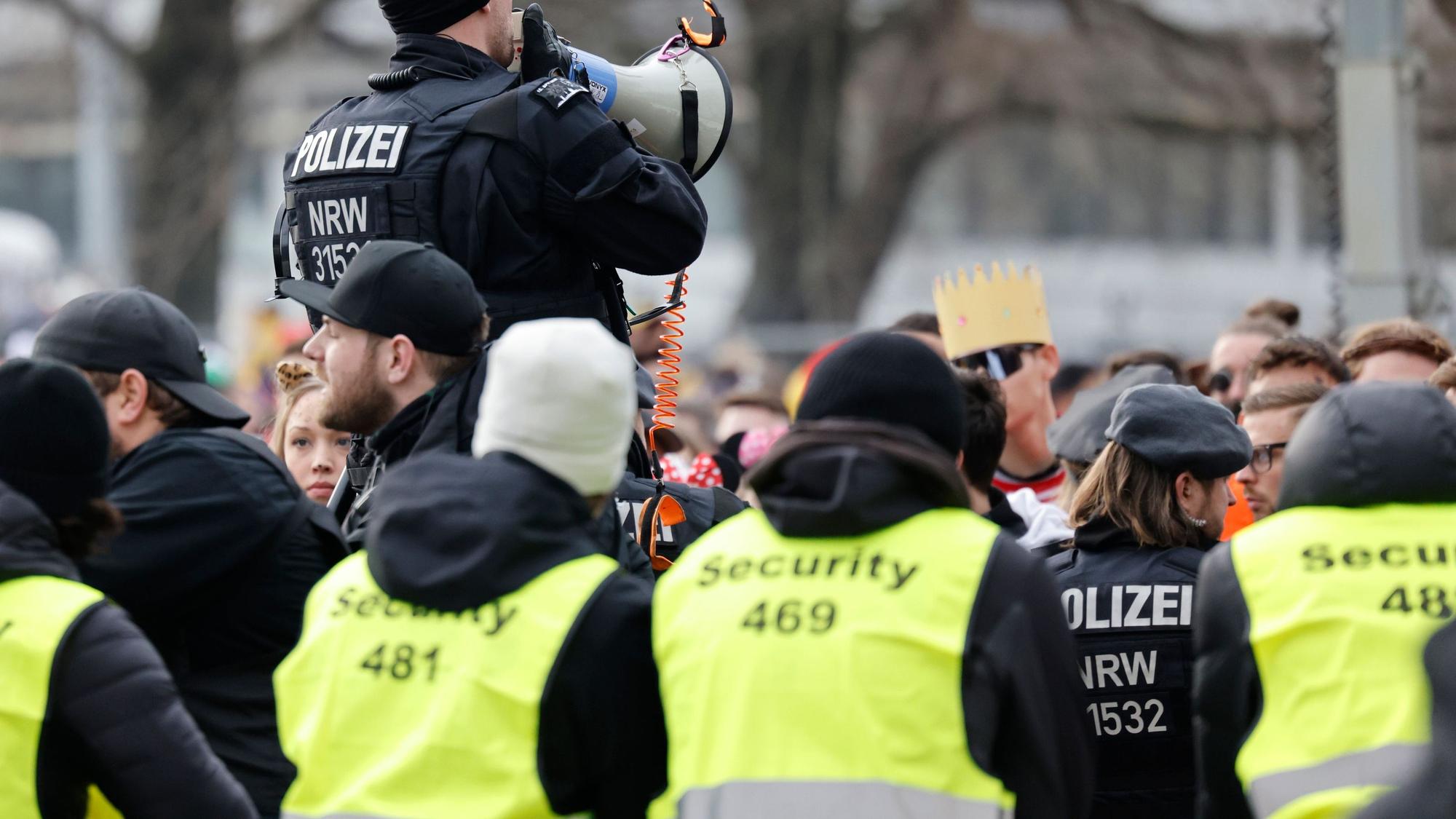 Nach dem Elften im Elften wurden Vorwürfe gegen Sicherheitskräfte laut.