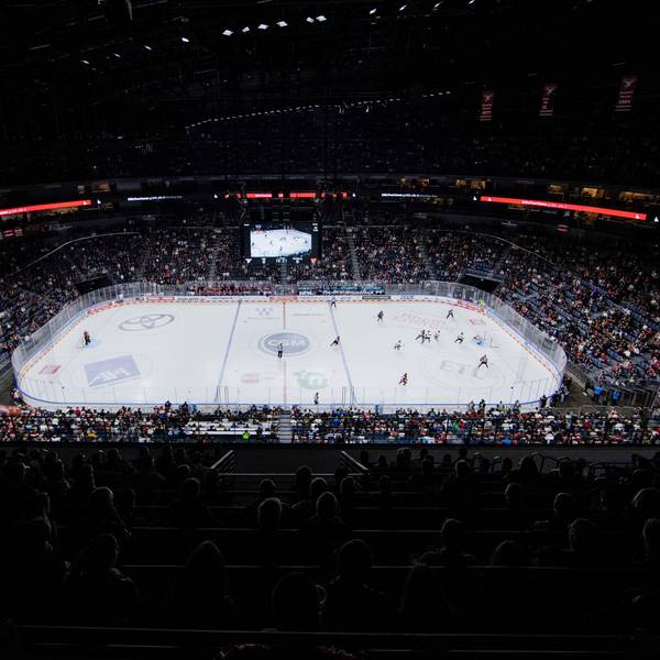 Eishockey-Tempel: Die heutige Lanxess Arena ist seit 1998 Heimat der Kölner Haie.
