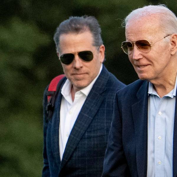 Der US-amerikanische Präsident Joe Biden (r.) und sein Sohn Hunter.