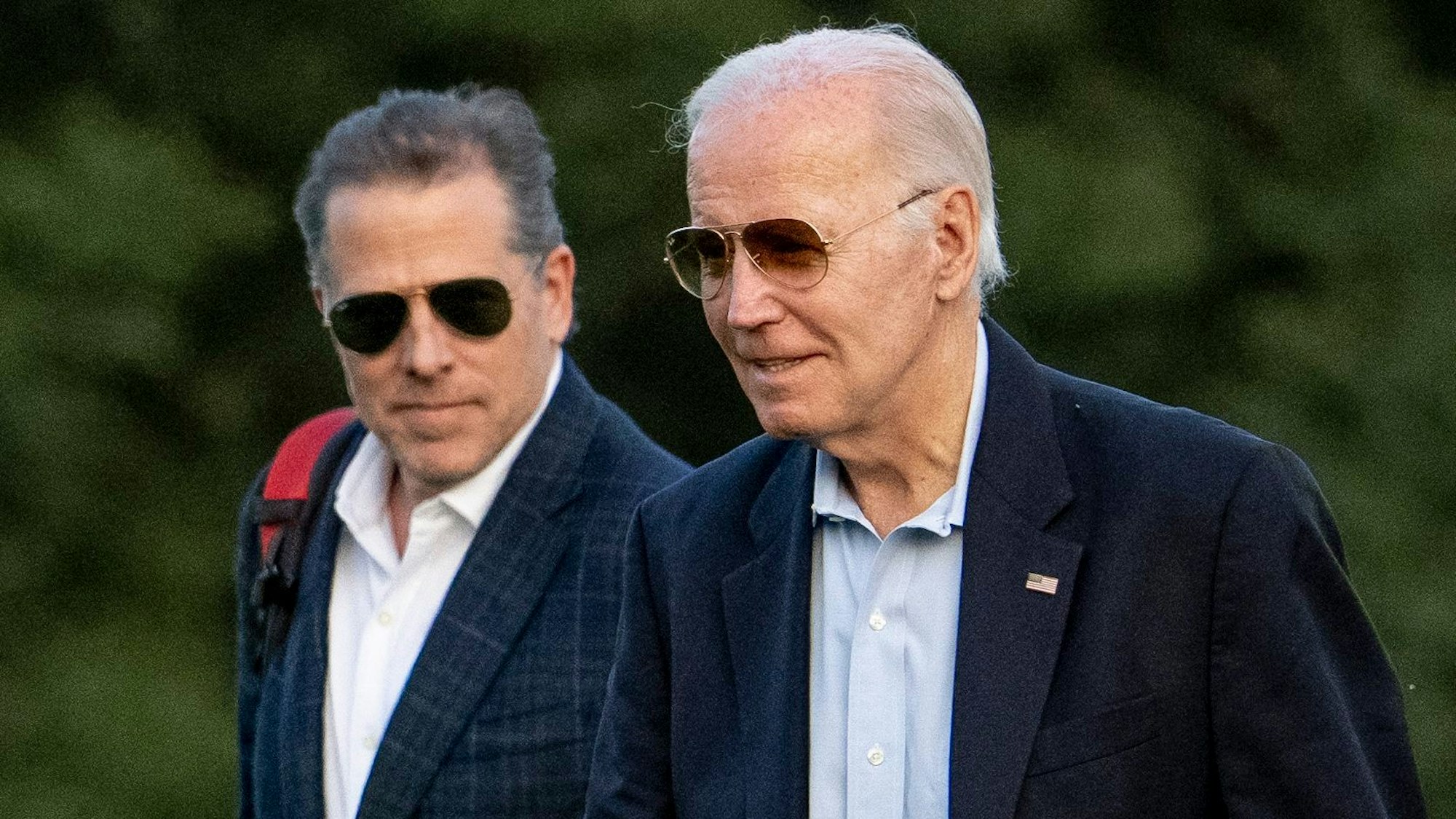Der US-amerikanische Präsident Joe Biden (r.) und sein Sohn Hunter.