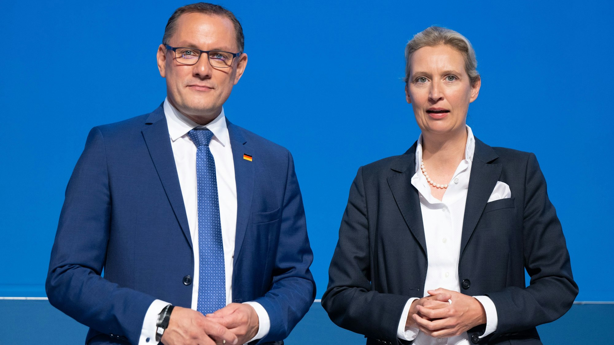 Tino Chrupalla, AfD-Bundesvorsitzender und Fraktionsvorsitzender der AfD, und Alice Weidel, Fraktionsvorsitzende der AfD. Die Rechtspopulisten haben zuletzt viele Stimmen gewonnen, doch es gibt Widerstand.