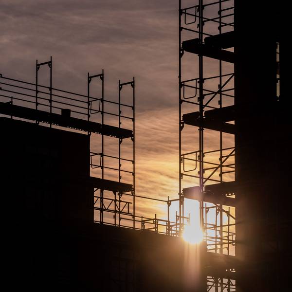 Der Rückgang bei den Bautätigkeiten führt auch zu einer Verknappung bei der gewerblichen Immobilien.