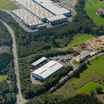 Eine Luftaufnahme des Industriegebietes mit dem Baugebiet.