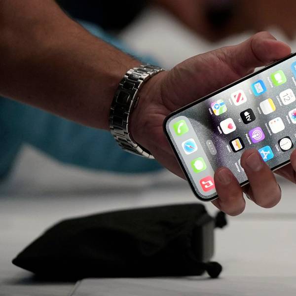 Apple hat das neue iPhone15 vorgestellt - und beugt sich einer EU-Vorgabe.