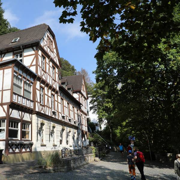 Ein altes Ausflugslokal in Altenberg, mit Fachwerkfassade