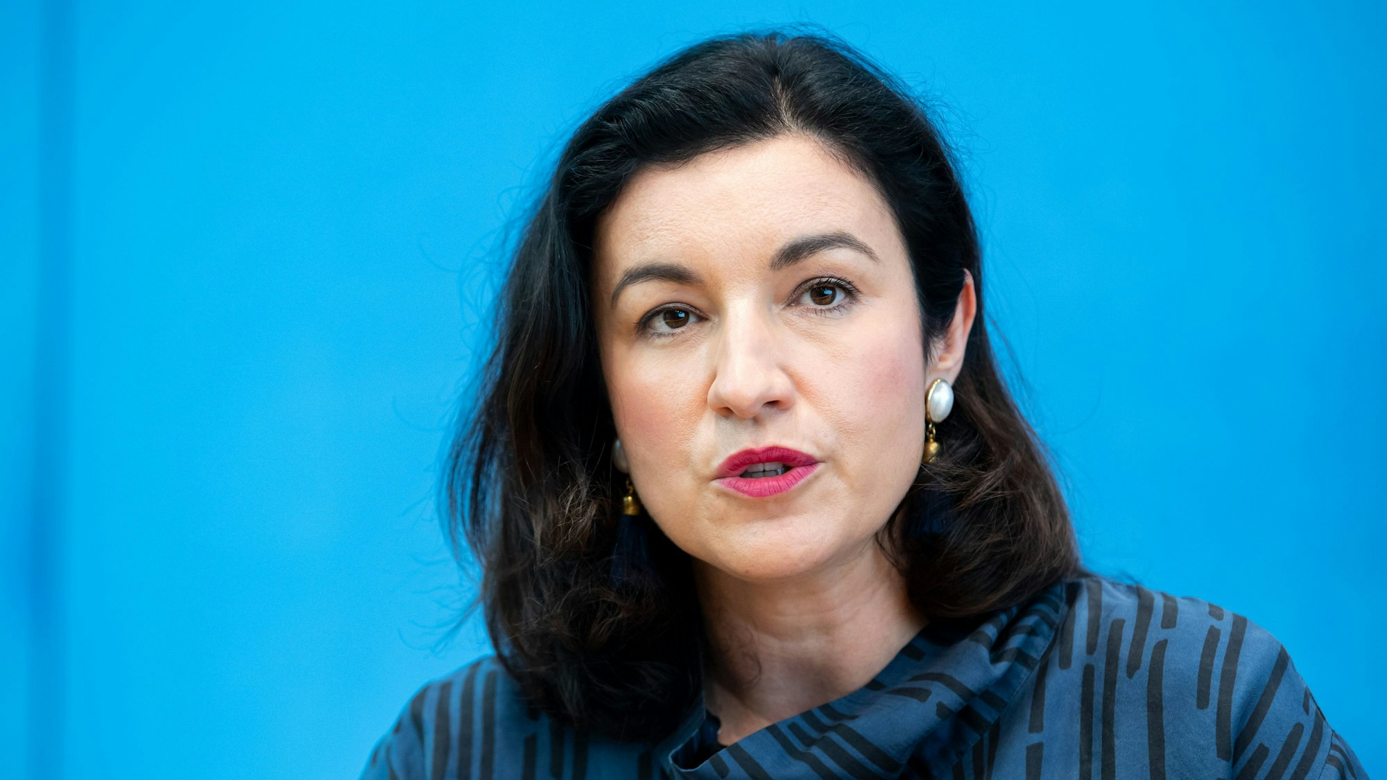 Dorothee Bär (CSU), Staatsministerin für Digitalisierung, äußert sich bei einer Pressekonferenz.