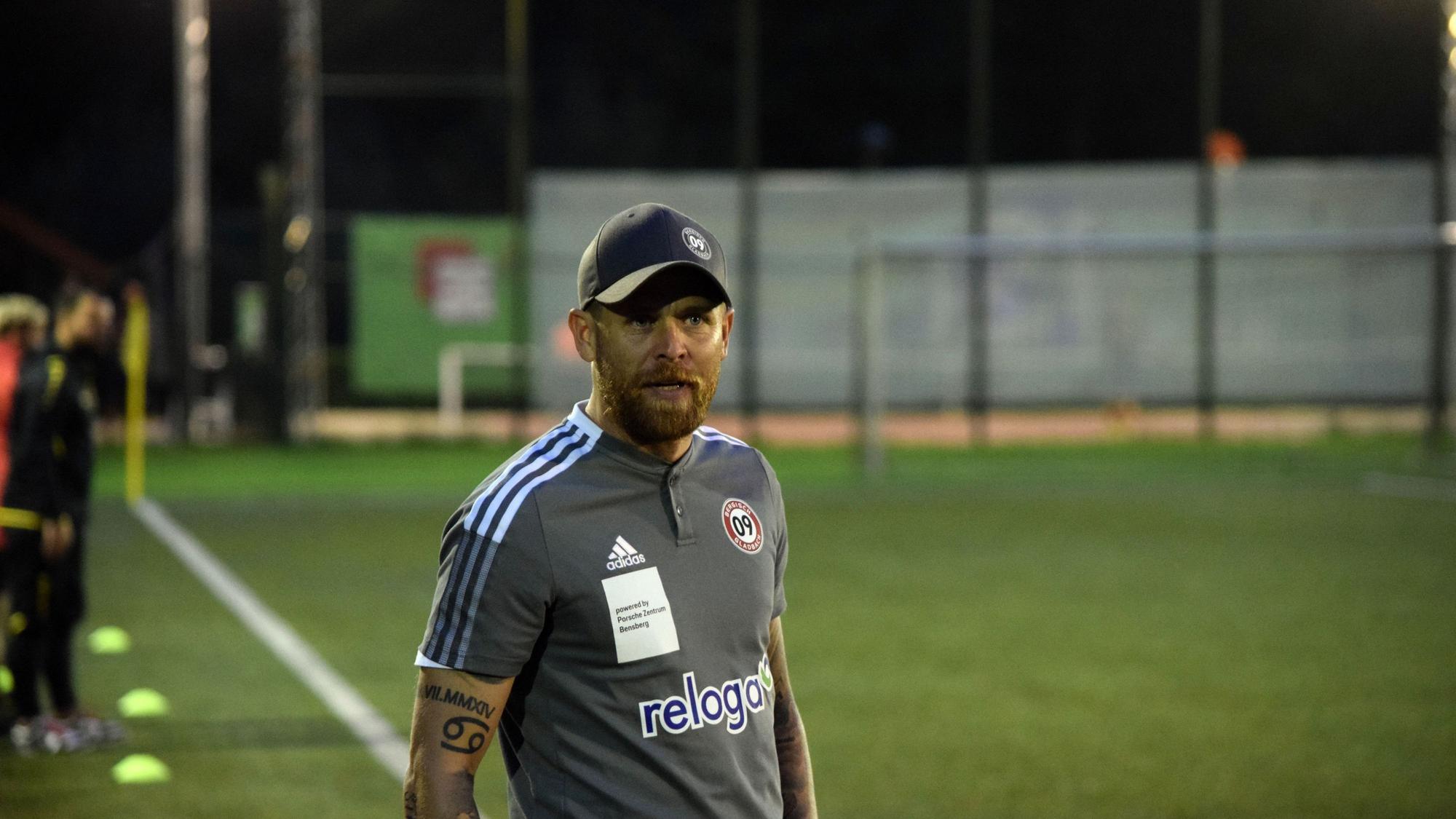 Mike Wunderlich am Spielfeldrand