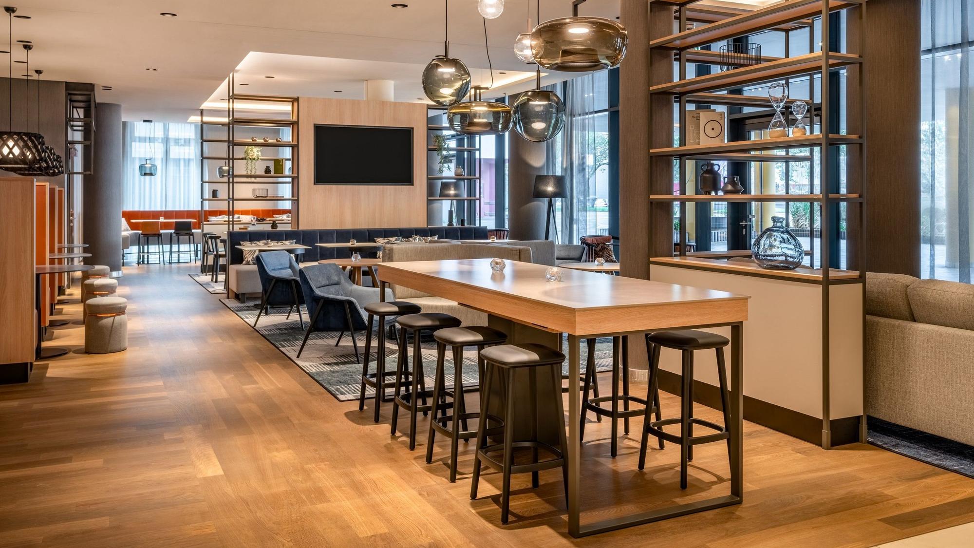 Das neue Innenraum-Design des Courtyard by Marriott an der Dagobertstraße.