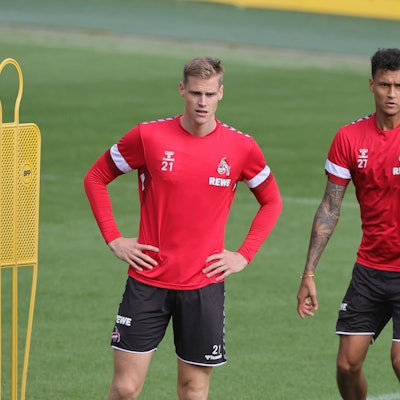 Steffen Tigges (l.) oder Davie Selke (r.) stehen auf dem Trainingsplatz.