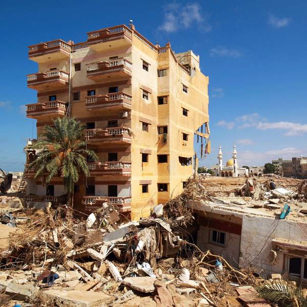 Ganze Stadtviertel der Hafenstadt Derna in Libyen sind bei den Überschwemmungen verwüstet worden. Der Bürgermeister rechnet mit bis zu 20.000 Toten