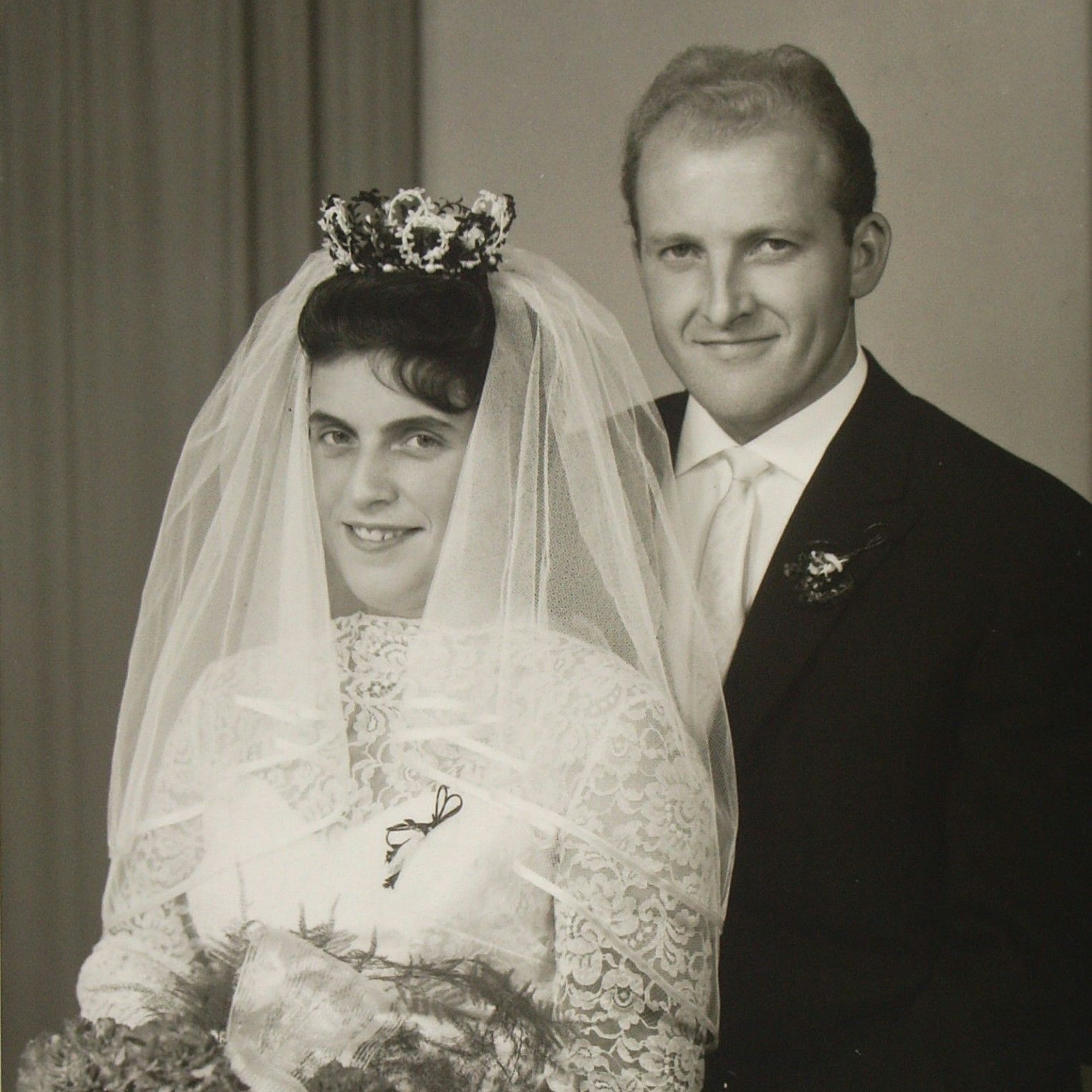 Historisches Bild eines Brautpaares.