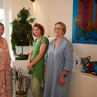 Das Bild zeigt die vier Kunstschaffenden, die bei der Eröffnung anwesend waren.
