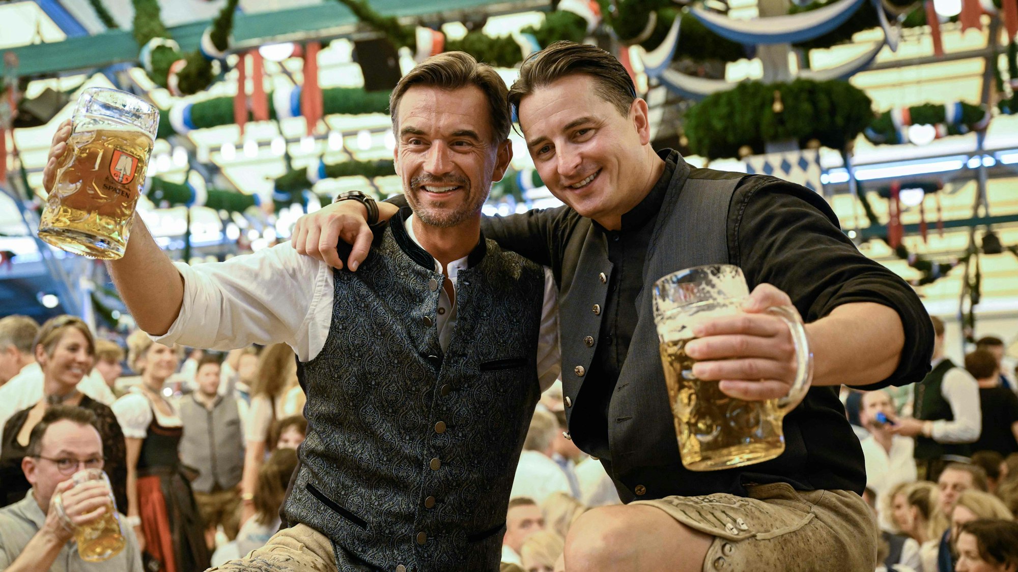 Florian Silbereisen und Östereichs Exportschlager Andreas Gabalier auf dem Oktoberfest.