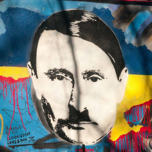 Auf der sogenannten John-Lennon-Mauer in Prag hat ein Unbekannter den russischen Präsidenten Wladimir Putin angesichts des Ukraine-Kriegs als Adolf Hitler dargestellt. Nun hat auch der ukrainische Präsident Wolodymyr Selenskyj den Kremlchef mit Hitler verglichen. (Archivbild)