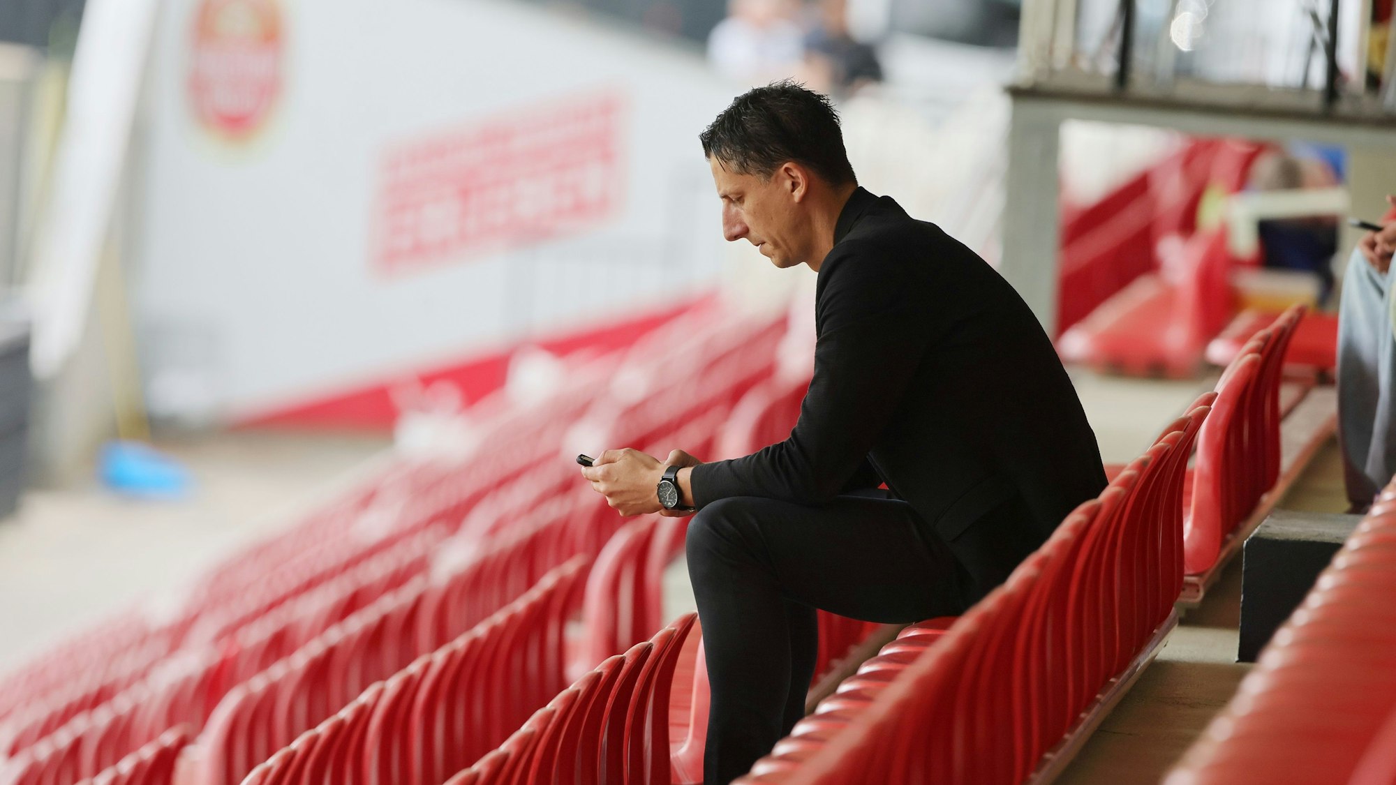 Vertritt den 1. FC Köln vor dem CAS: Sport-Geschäftsführer Christian Keller.
