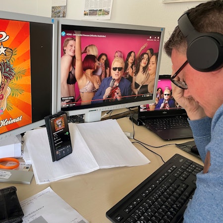 Ein Redakteur hört das neue Album von Heino.