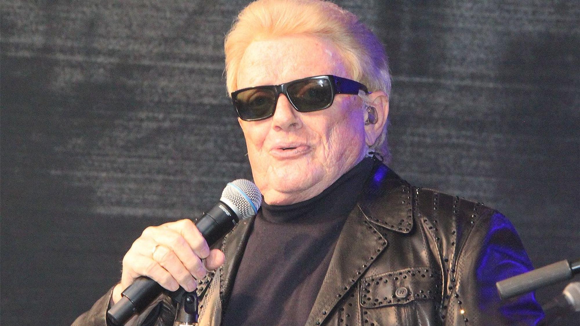 Heino singt bei einem Konzert in Bad Münstereifel.