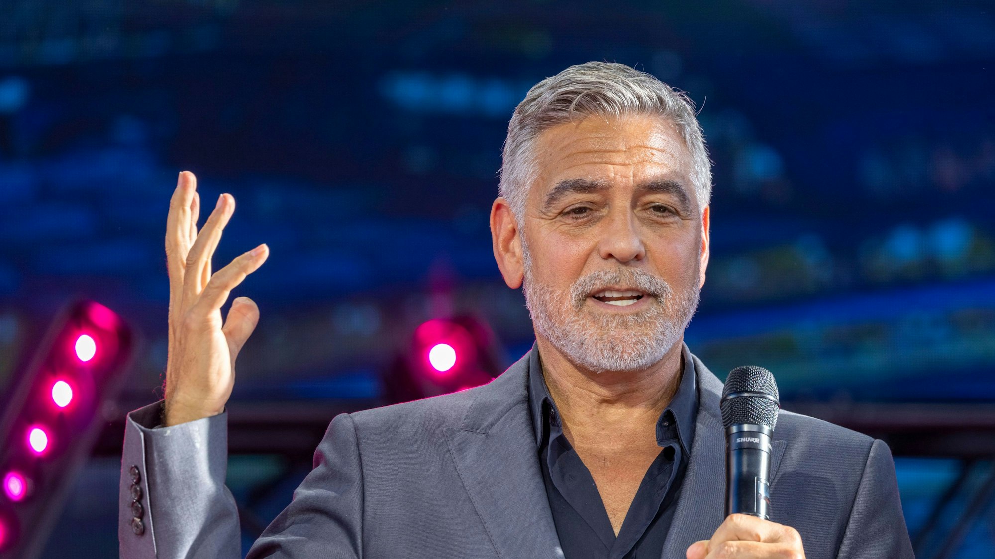 George Clooney gehört wohl zu den bekanntesten Teilnehmern.