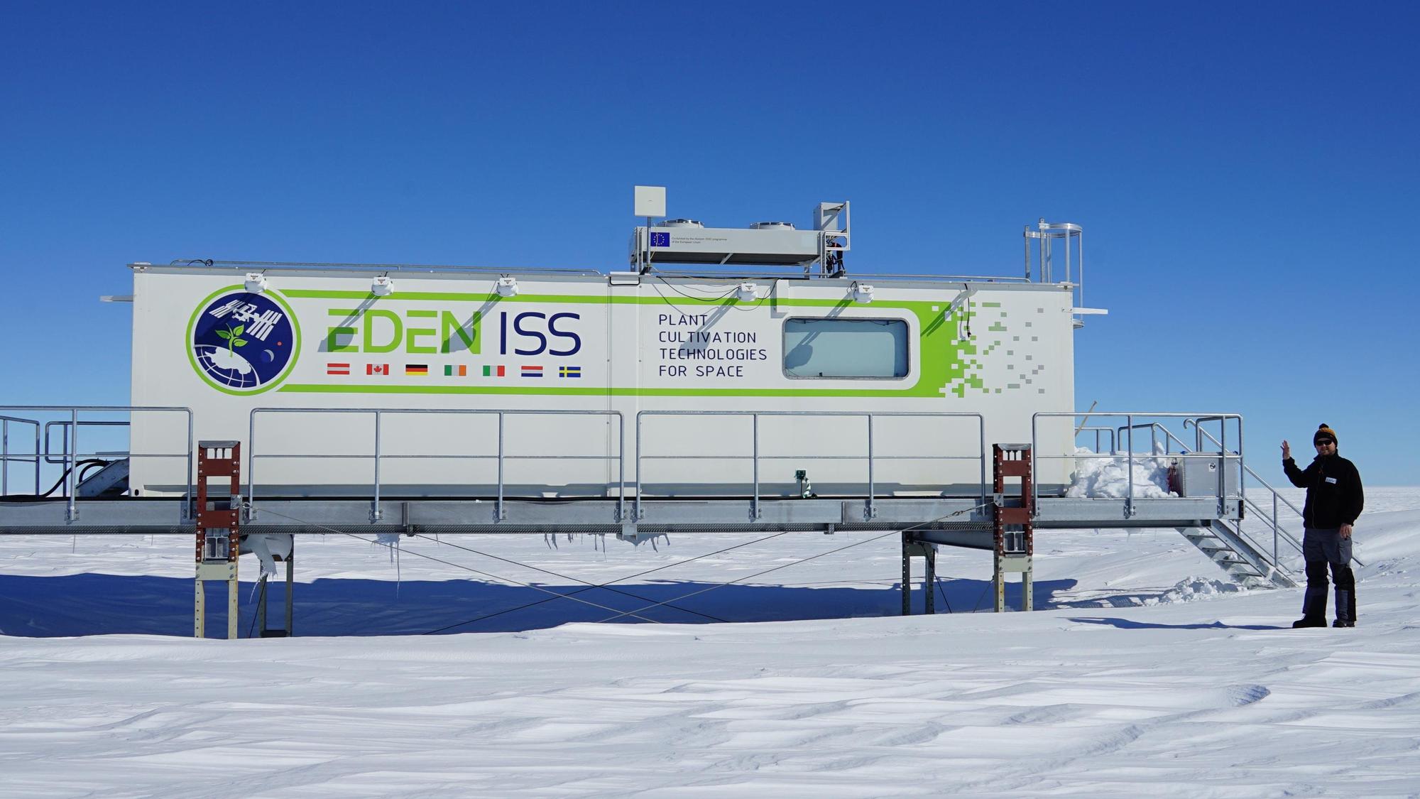 Das Gewächshaus „Eden ISS“ stand fünf Jahre lang in der Antarktis. Es soll Astronautinnen und Astronauten dabei helfen, sich auf Mond- und Weltraummissionen vorzubereiten.