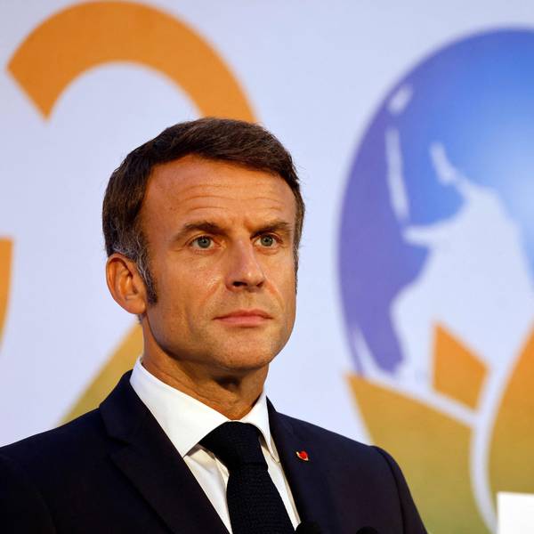 Vor knapp einem Jahr hatte der französische Präsident Emmanuel Macron die Notwendigkeit betont, angesichts der Konkurrenz aus China und den USA den Kauf von in Europa produzierten E-Autos zu fördern.