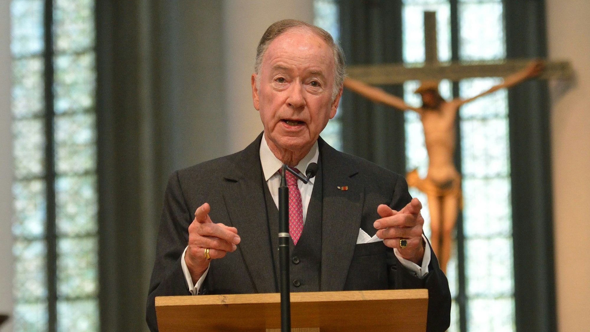 Hans Wolfgang Zanders bei einer Rede im Altenberger Dom.