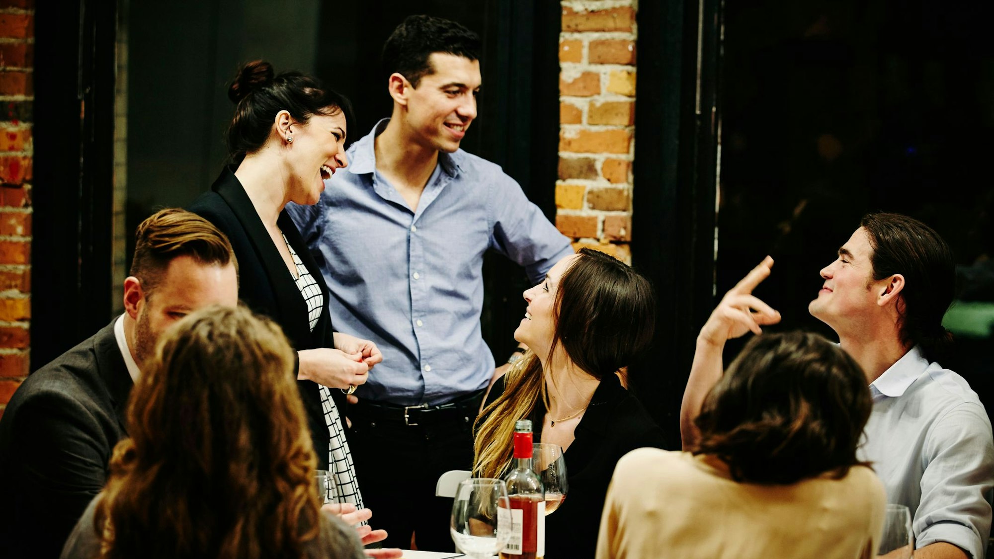 Gäste korrekt zu empfangen und zu verabschieden, will auch gelernt sein.