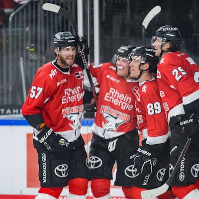 Die Kölner Haie beim Spiel gegen Ingolstadt