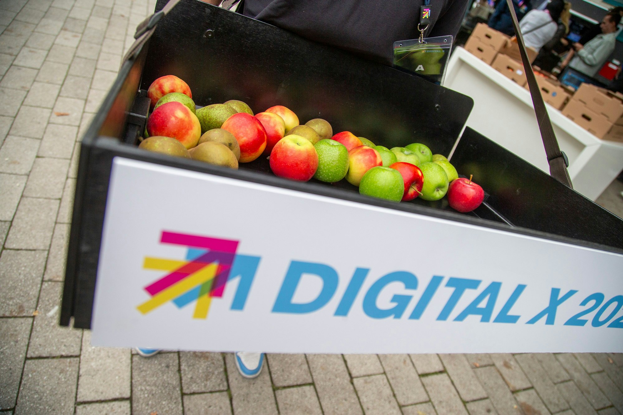 Apple unvirtuell: Auch für das Wohl der Besucher ist gesorgt.