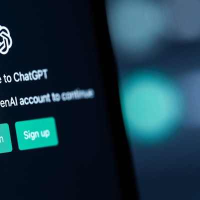 Der Schriftzug Welcome to ChatGPT des US-amerikanischen Unternehmens OpenAI ist auf einem Bildschirm eines Computers zu sehen. Rottweil Baden-Württemberg Deutschland *** The lettering Welcome to ChatGPT of the US American company OpenAI can be seen on a screen of a computer Rottweil Baden Württemberg Germany