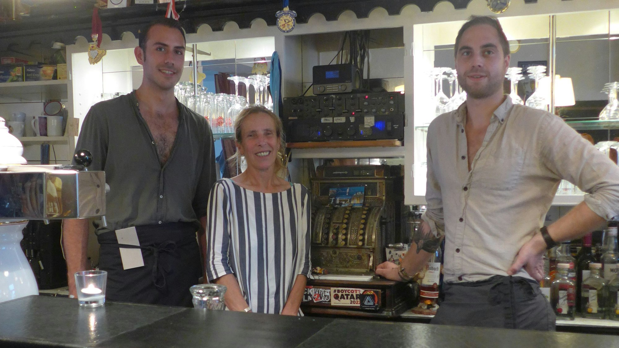 Das Team der Wirtschaft Hinger d´r Heck in Rodenkirchen