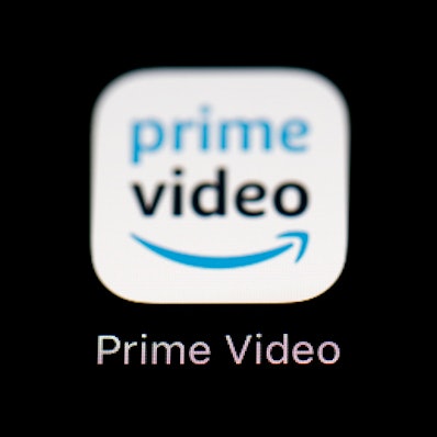 Foto eines Bildschirms, auf dem Amazons Prime Video Streaming App zu sehen ist.