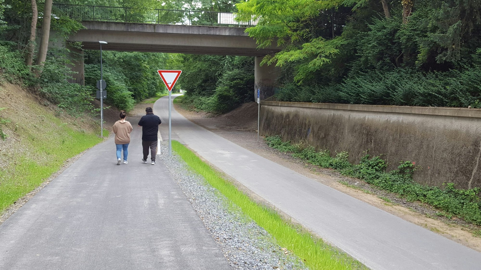 Blick auf die Balkantrasse in Burscheid