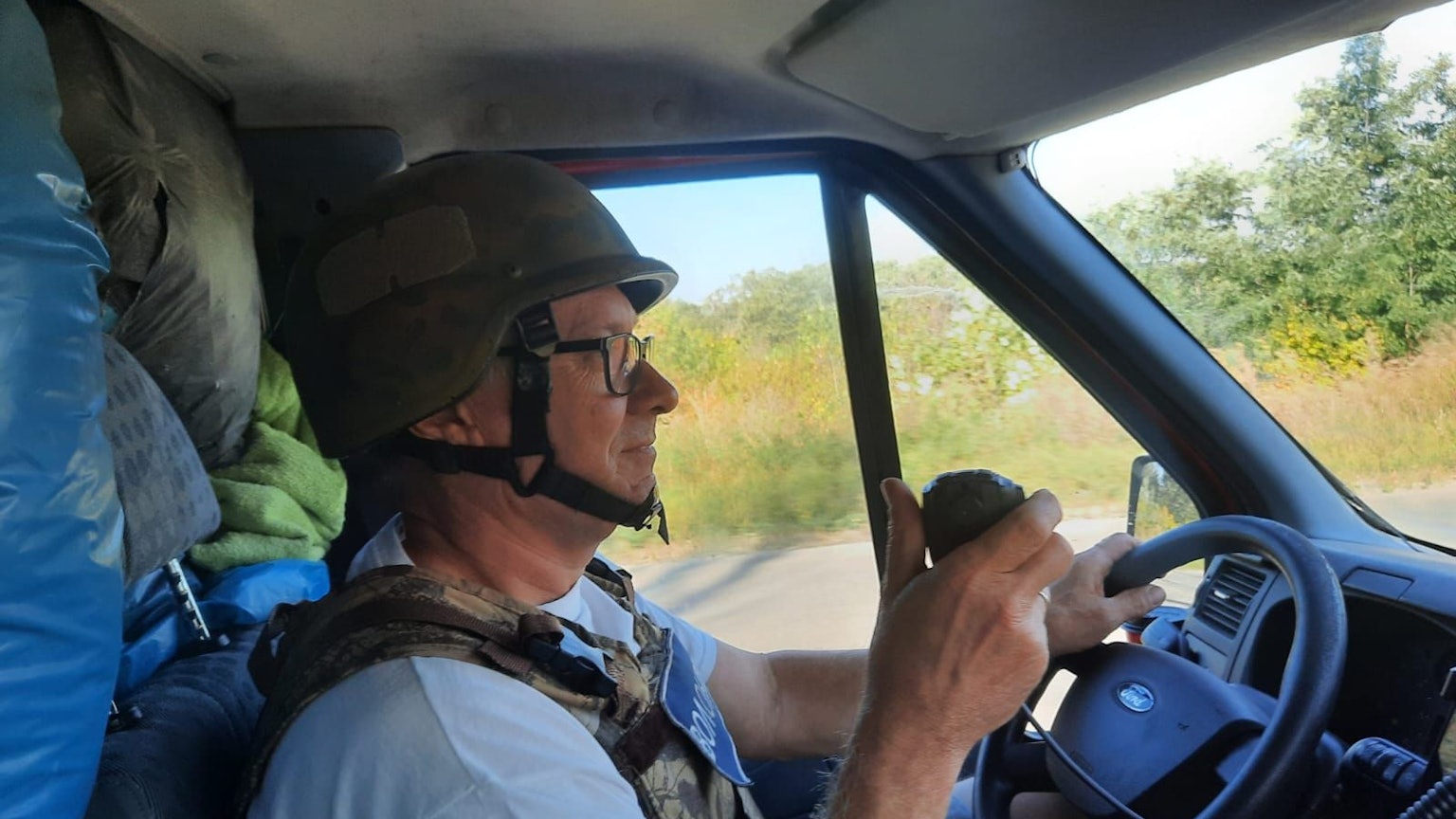 Rheinbach hilft bei Charkiv erlebt Raketenbeschuss und gibt Rheinbacher Feuerwehrauto ab