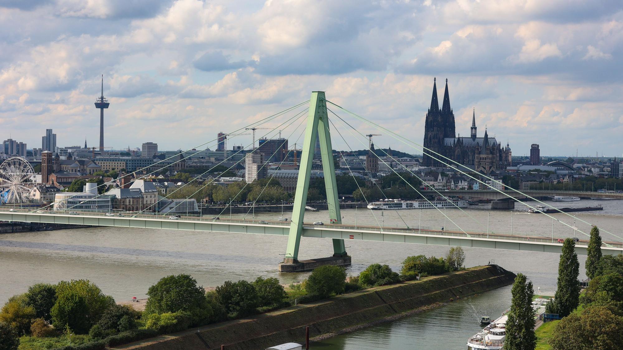 Blick auf die Kölner Severinsbrücke (Symbolbild)