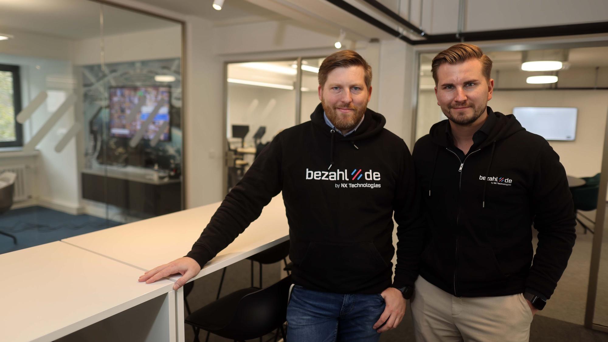 Erfolgreiches Duo: Ulrich Schmidt und Lasse Diener (r.) gründeten die NX Technologies.
