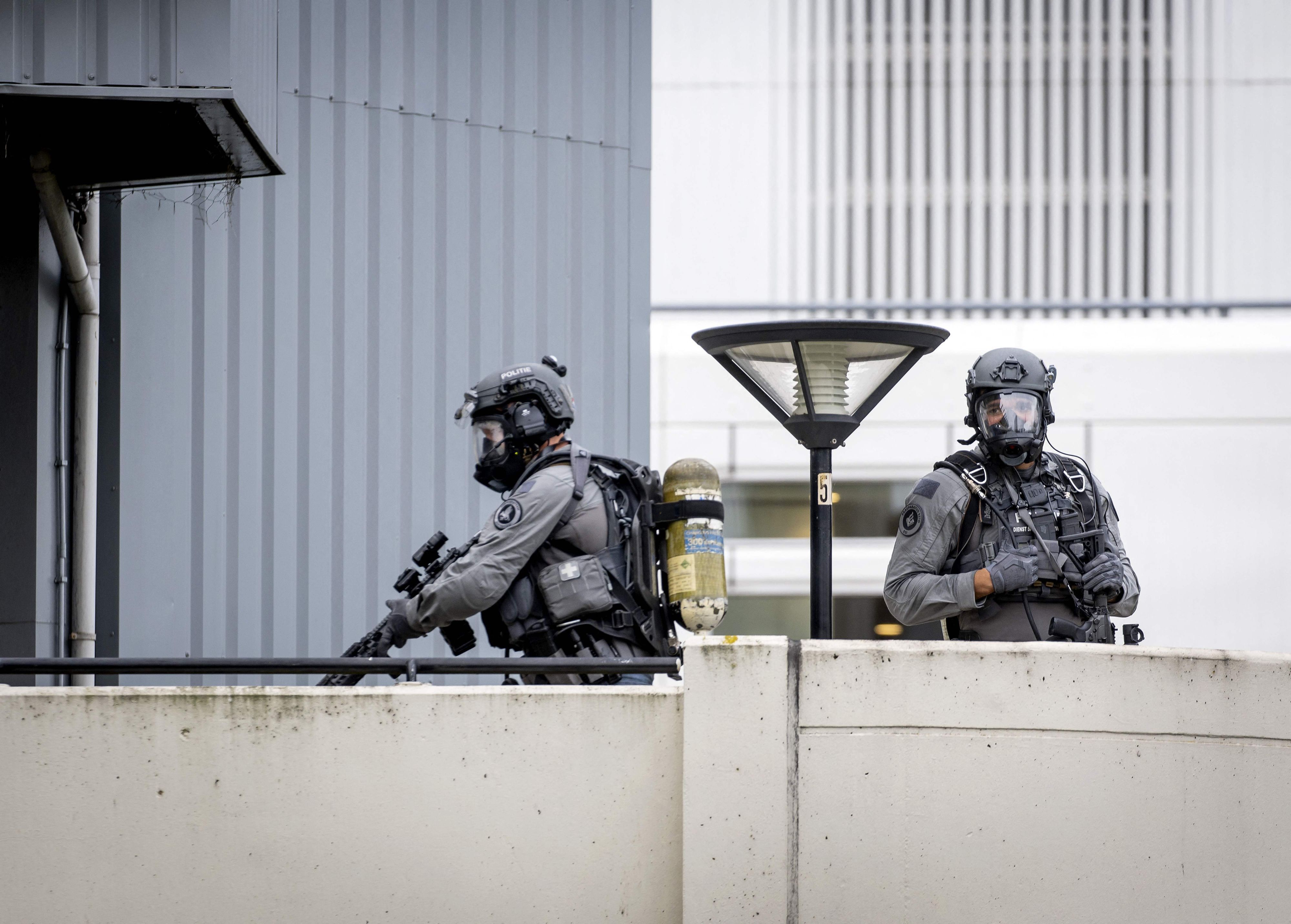 Spezialeinheiten der Polizei hatten das Erasmus-Krankenhaus gestürmt und den Angreifer festgenommen.